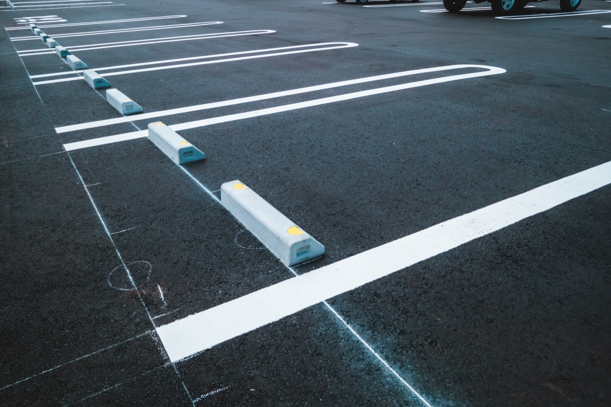 路盤づくりからのアスファルト舗装の施工写真