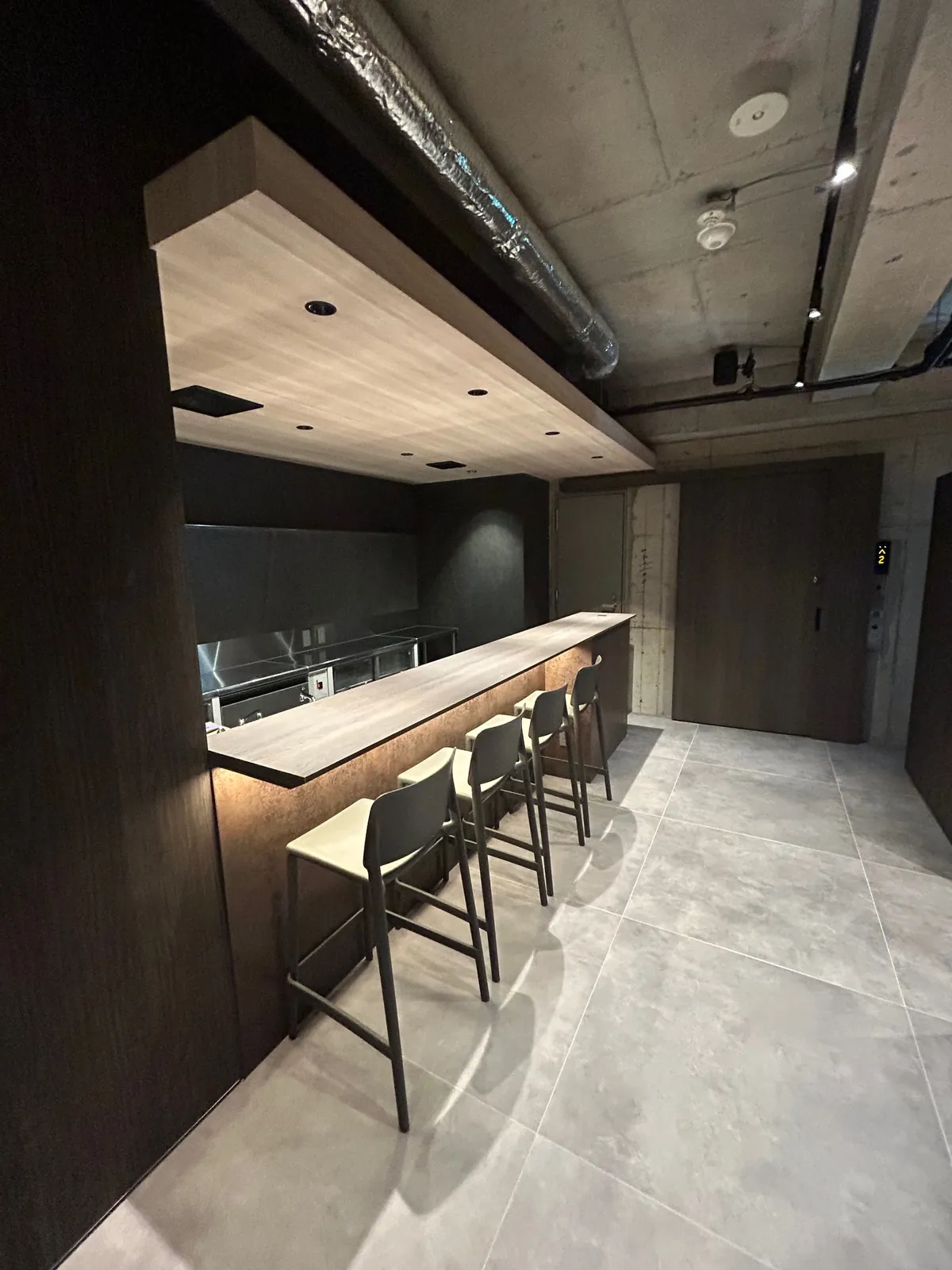 1on1 for Singles 上野店　カフェラウンジ 写真2