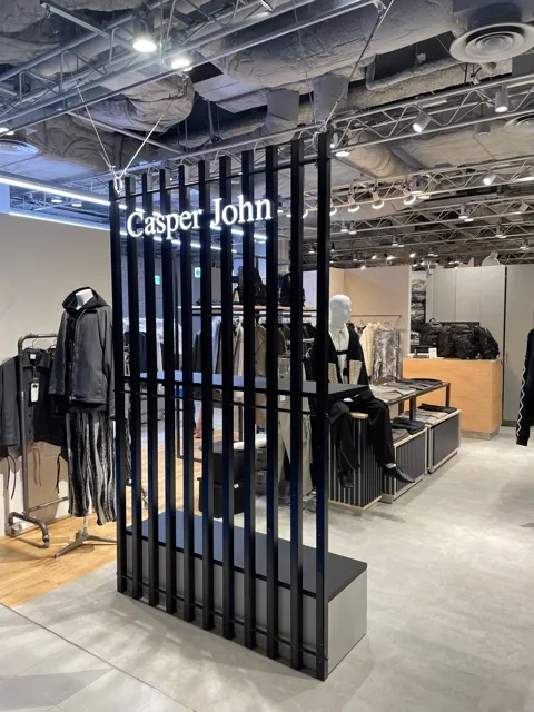 CASPER JOHN HEP FIVE店　アパレルショップ 写真2