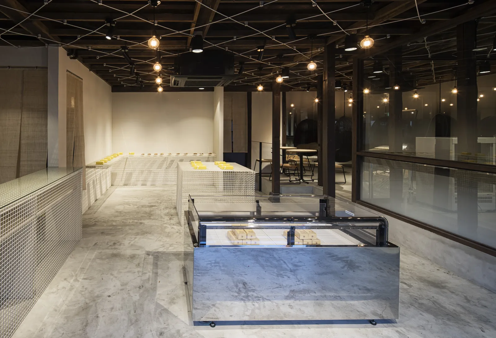 右門 お菓子横丁店 写真3