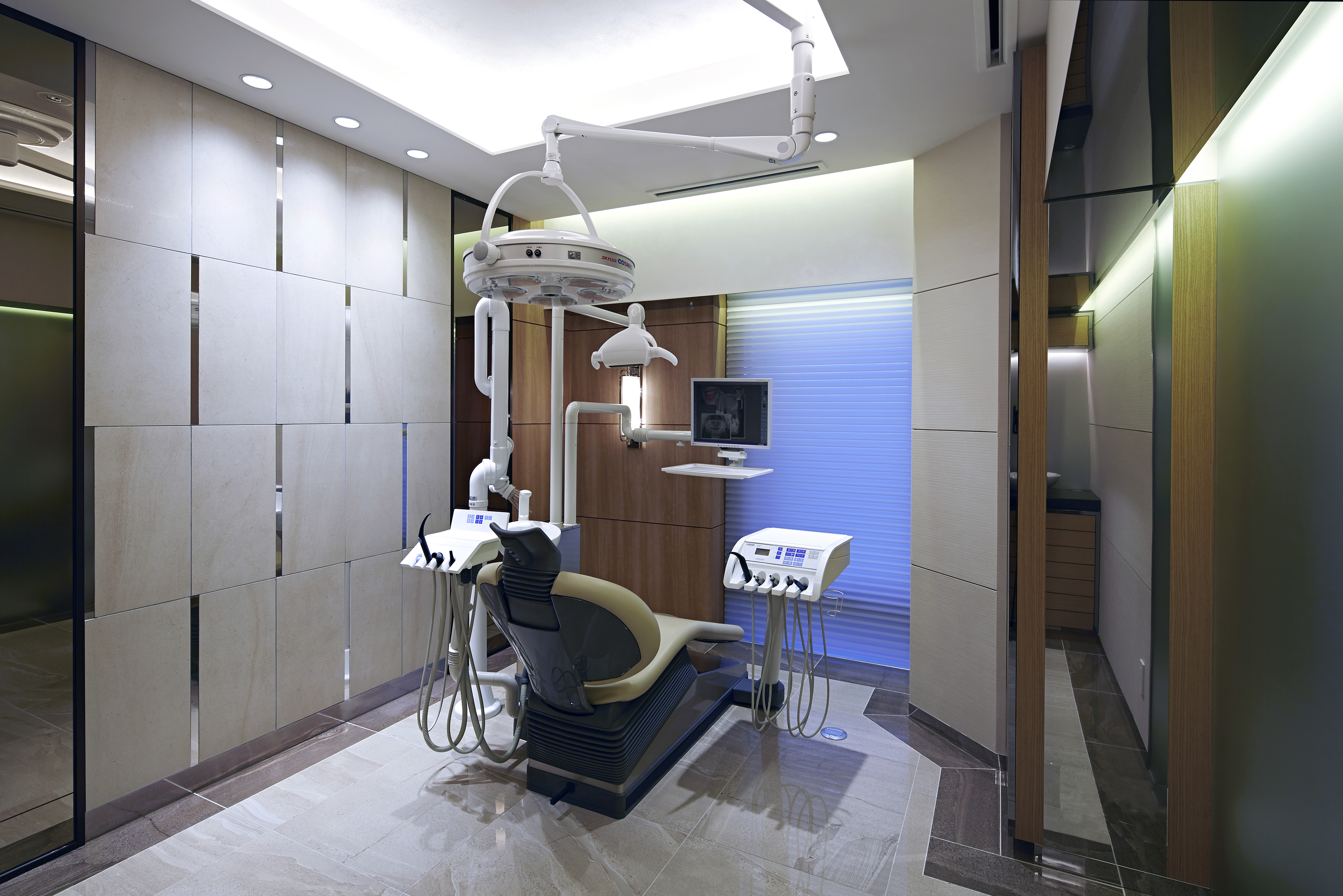 東京国際クリニック歯科 新装工事